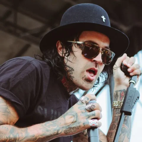 Yelawolf pop the trunk